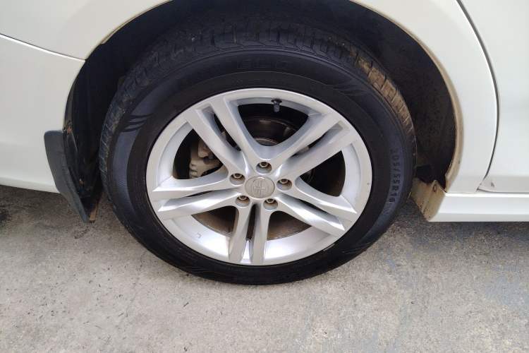 Used Bestune B30 2016 1.6L Automatic Luxury Model Right Rear Wheel Hub