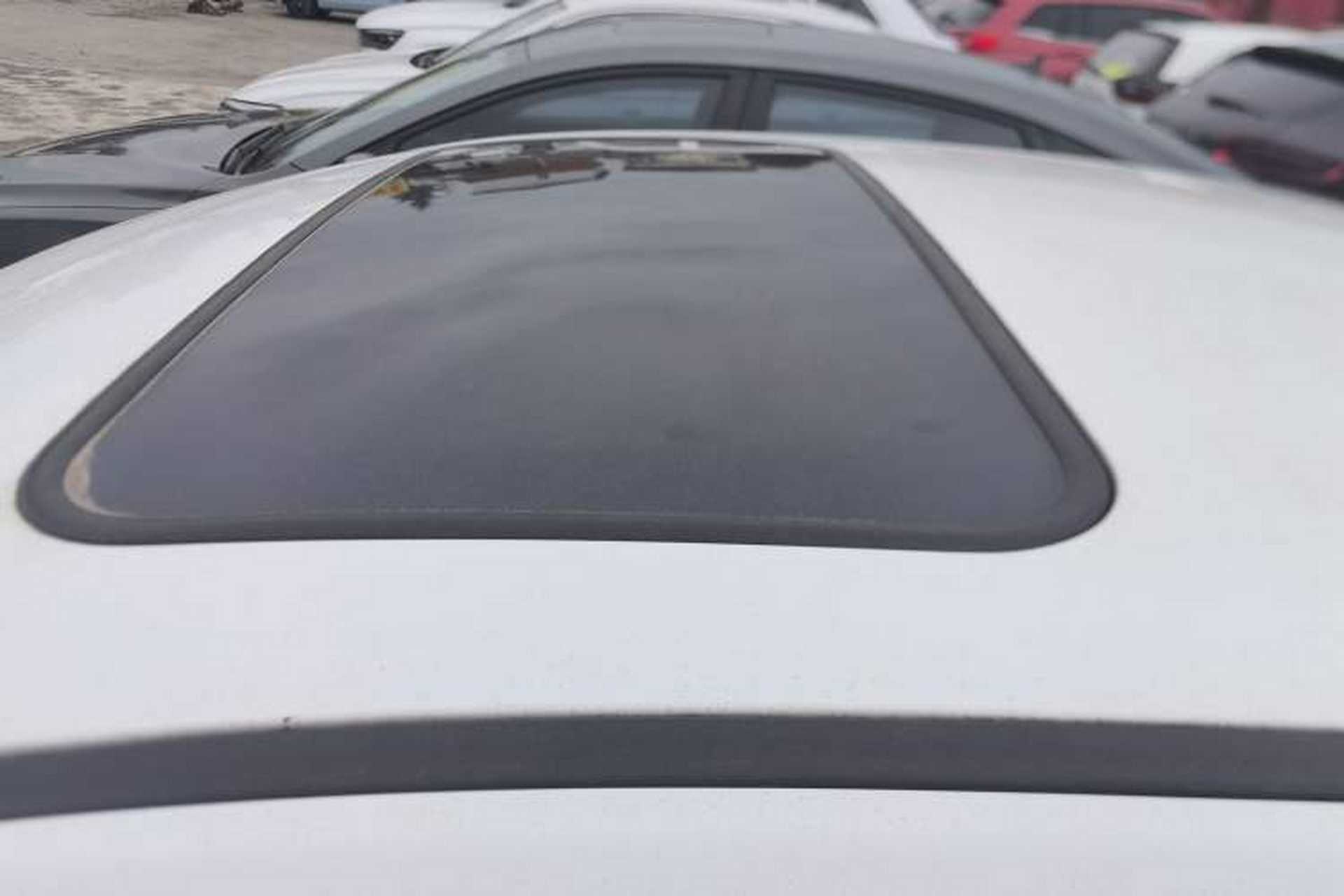 Used Bestune B30 2016 1.6L manual luxury version Roof