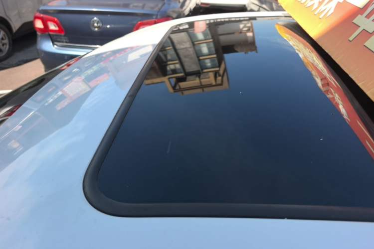 Used Bestune B30 2016 1.6L Automatic Luxury Model Roof