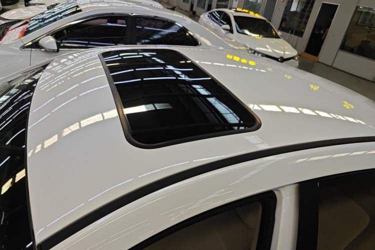 Used Bestune B30 2016 1.6L Automatic Luxury Model Roof