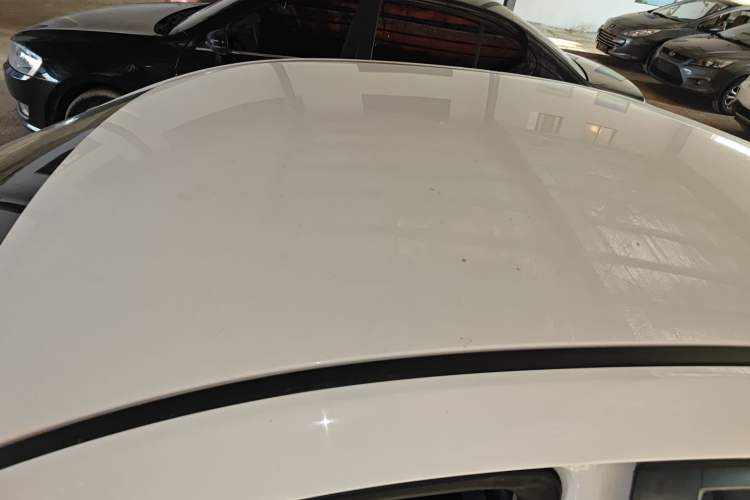 Used Bestune B30 2016 1.6L Automatic 10th Anniversary Edition Roof