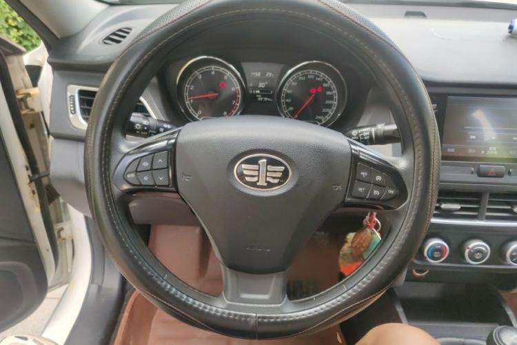 Used Bestune B30 2016 1.6L manual luxury version Steering Wheel