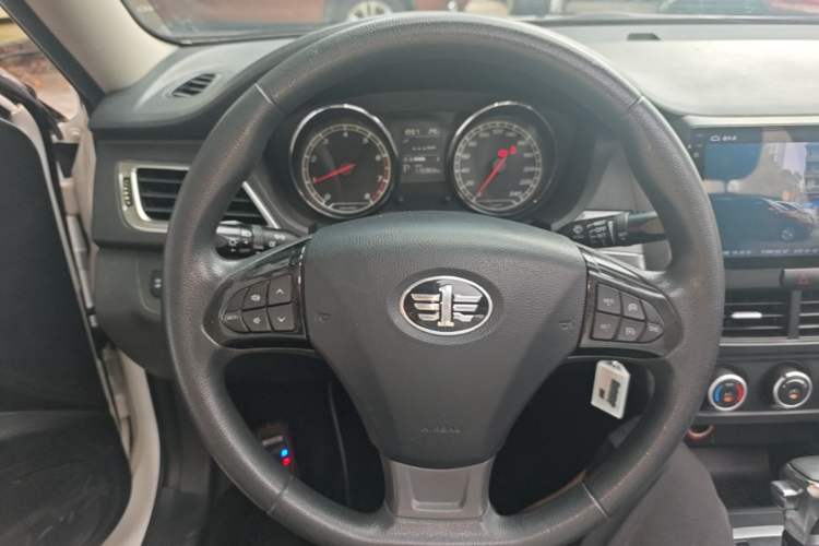 Used Bestune B30 2016 1.6L Automatic Luxury Model Steering Wheel
