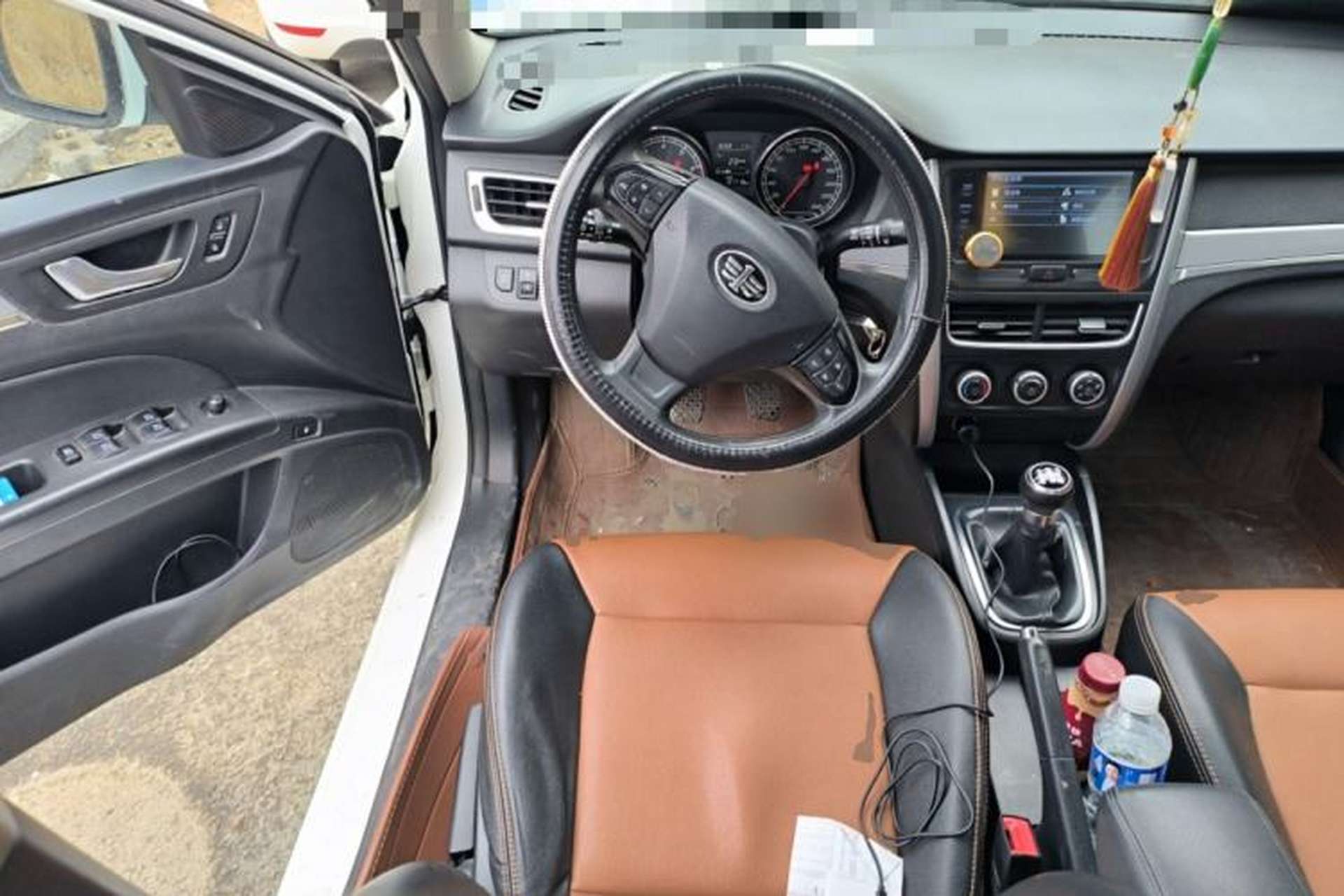 Used Bestune B30 2016 1.6L manual luxury version Steering Wheel