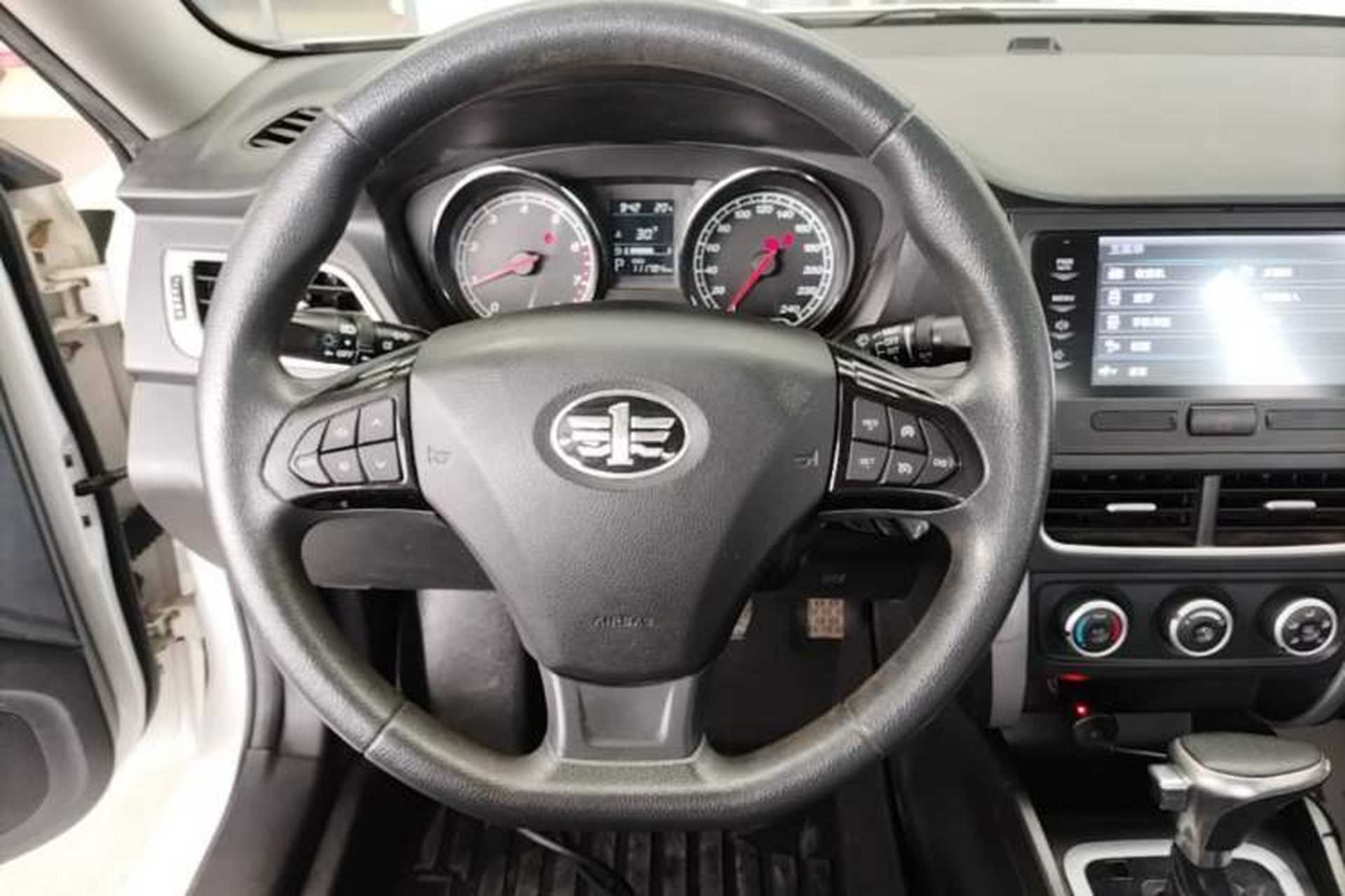 Used Bestune B30 2016 1.6L Automatic Luxury Model Steering Wheel