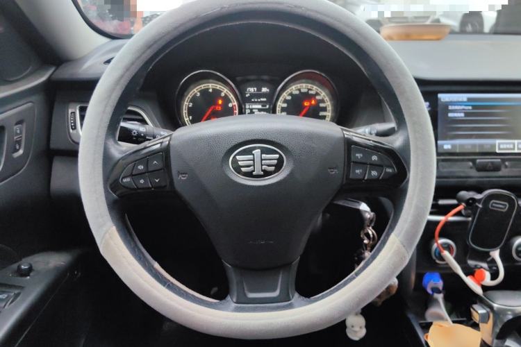 Used Bestune B30 2016 1.6L Automatic Premium Edition Steering Wheel