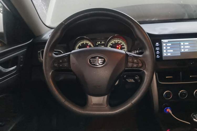 Used Bestune B30 2016 1.6L manual luxury version Steering Wheel