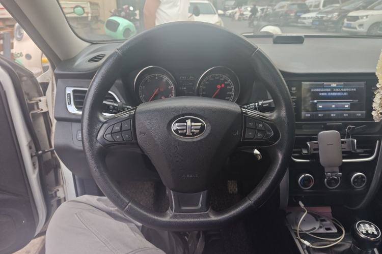 Used Bestune B30 2016 1.6L manual luxury version Steering Wheel