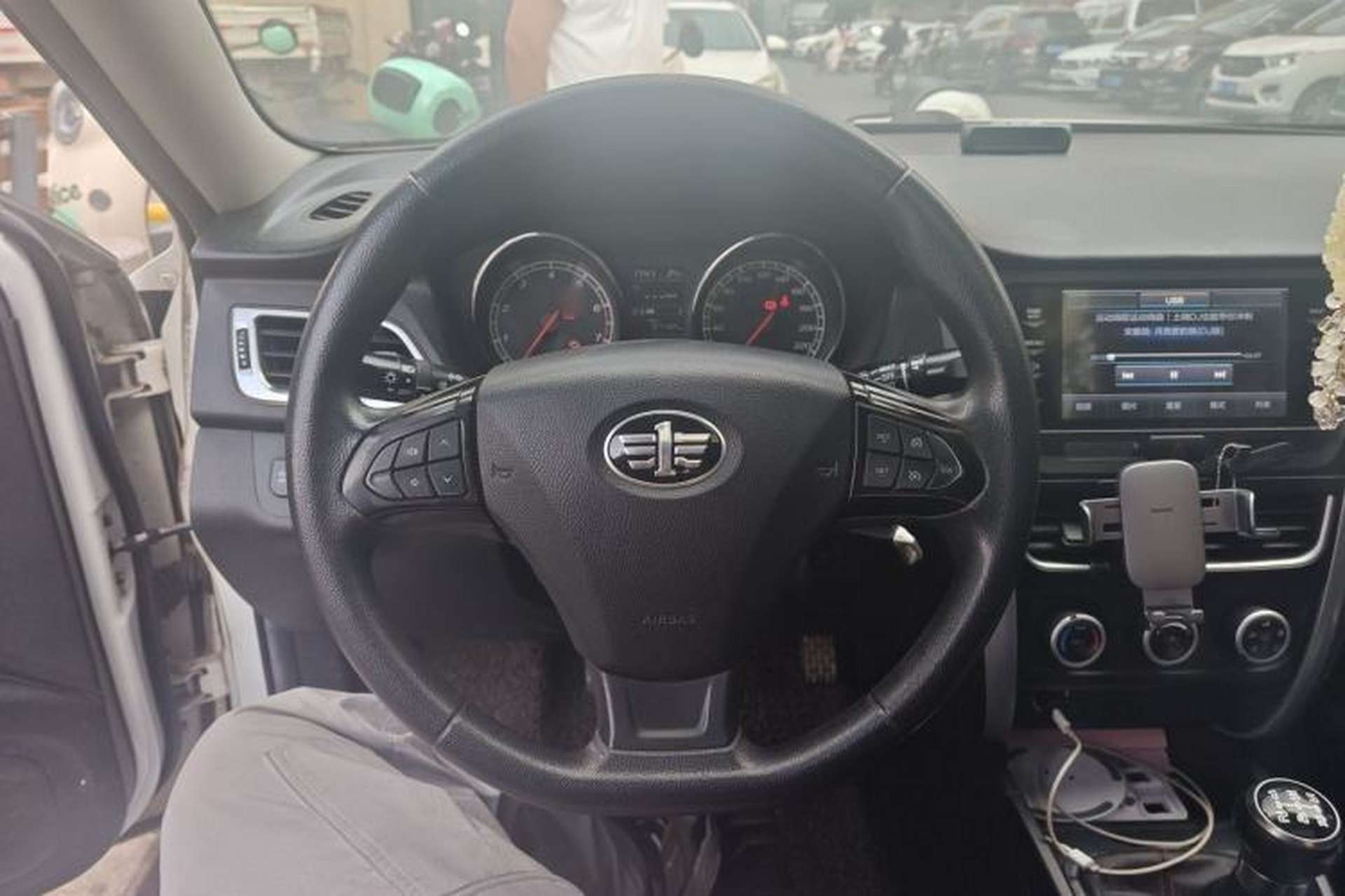 Used Bestune B30 2016 1.6L manual luxury version Steering Wheel