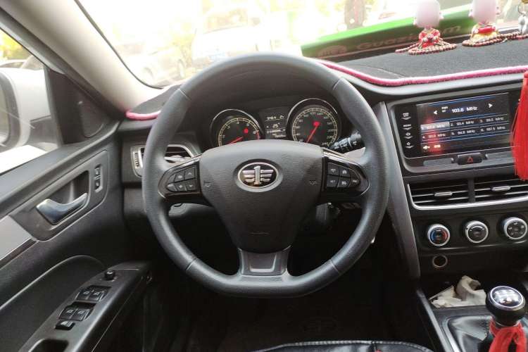 Used Bestune B30 2016 1.6L manual luxury version Steering Wheel