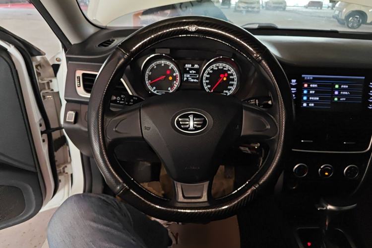 Used Bestune B30 2016 1.6L Automatic 10th Anniversary Edition Steering Wheel