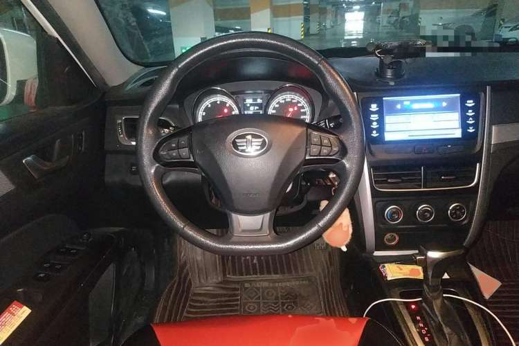 Used Bestune B30 2016 1.6L Automatic Luxury Model Steering Wheel