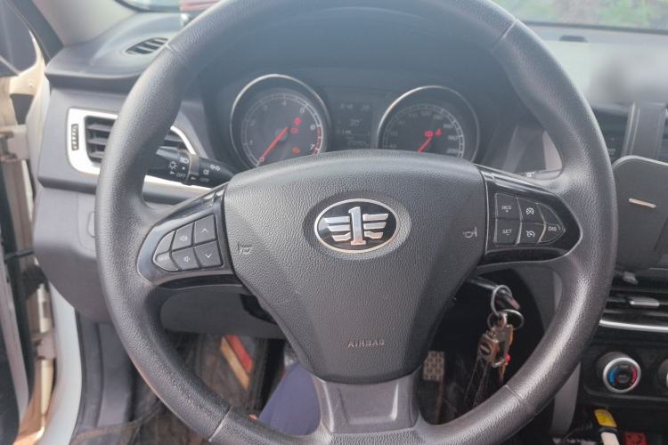 Used Bestune B30 2016 1.6L manual luxury version Steering Wheel