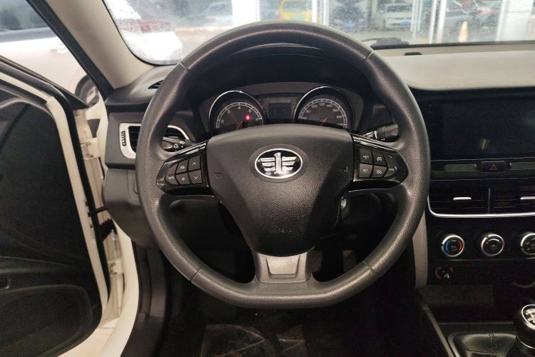 Used Bestune B30 2016 1.6L manual luxury version Steering Wheel