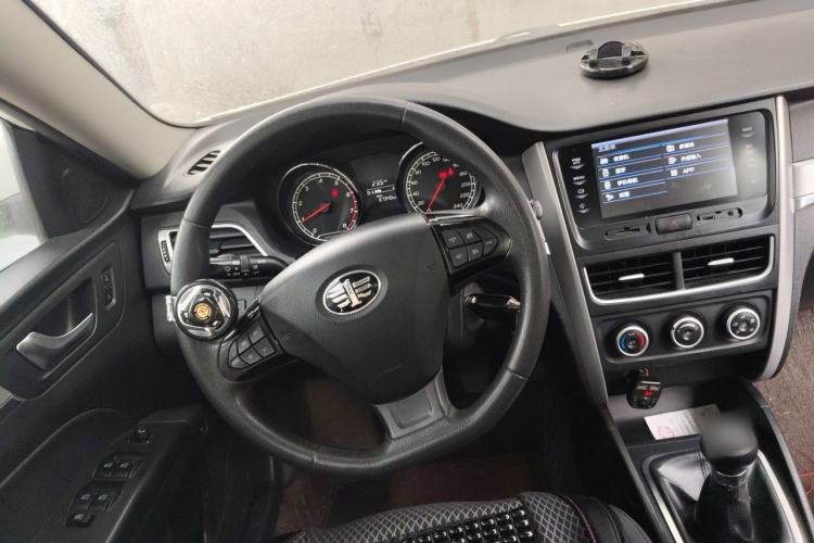 Used Bestune B30 2016 1.6L manual luxury version Steering Wheel