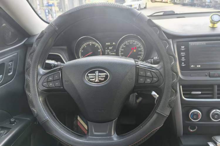 Used Bestune B30 2016 1.6L Automatic Luxury Model Steering Wheel