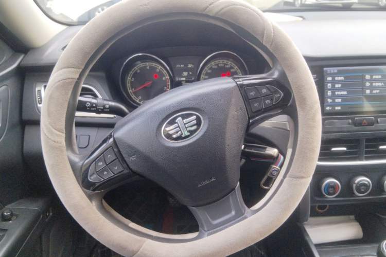 Used Bestune B30 2016 1.6L manual luxury version Steering Wheel