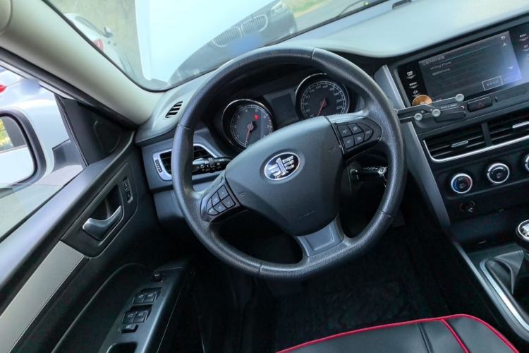 Used Bestune B30 2016 1.6L manual luxury version Steering Wheel
