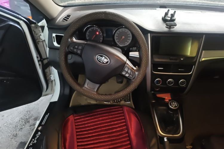 Used Bestune B30 2016 1.6L manual luxury version Steering Wheel