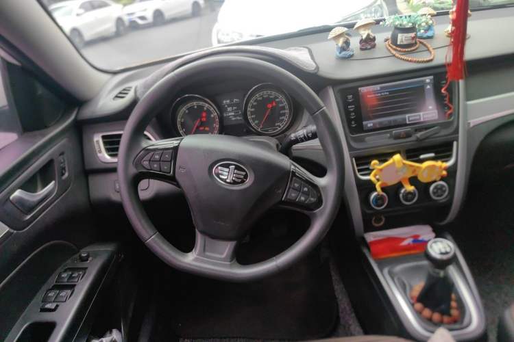 Used Bestune B30 2016 1.6L manual luxury version Steering Wheel