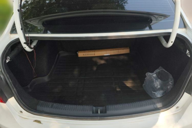 Used Bestune B30 2016 1.6L manual luxury version Trunk