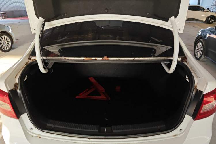 Used Bestune B30 2016 1.6L Automatic 10th Anniversary Edition Trunk