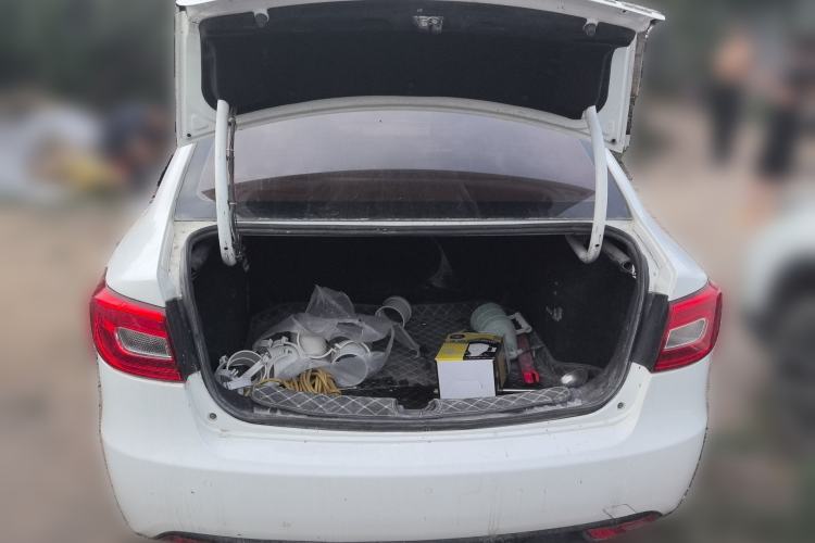 Used Bestune B30 2016 1.6L manual luxury version Trunk