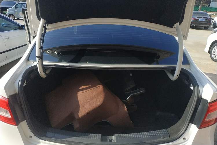 Used Bestune B30 2016 1.6L Automatic Luxury Model Trunk