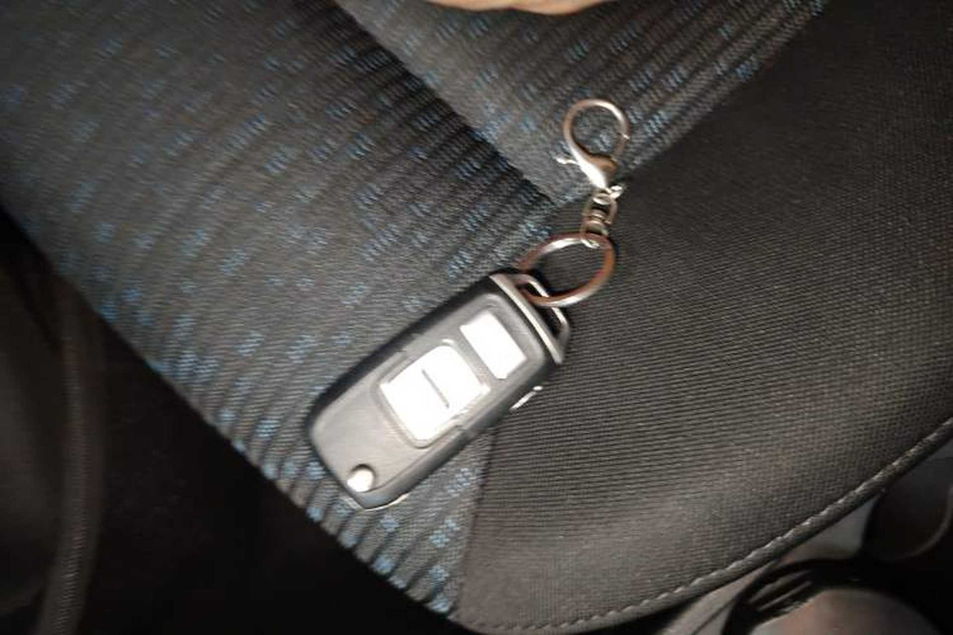 Used Bestune B30 2016 1.6L manual luxury version Vehicle Key
