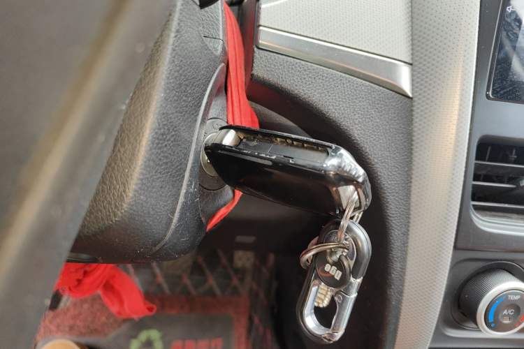 Used Bestune B30 2016 1.6L manual luxury version Vehicle Key