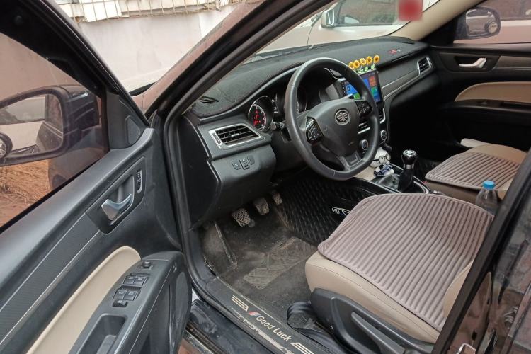 Used Bestune B30 2017 1.6L Manual Luxury Edition Driver Seat