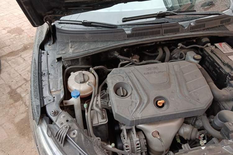 Used Bestune B30 2017 1.6L Manual Luxury Edition Engine Bay Right