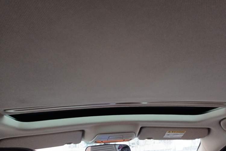 Used Bestune B30 2017 1.6L Manual Luxury Edition Headliner