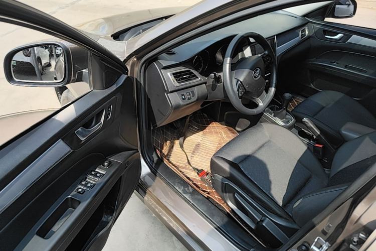Used Bestune B30 2017 1.6L Manual Luxury Edition Driver Seat