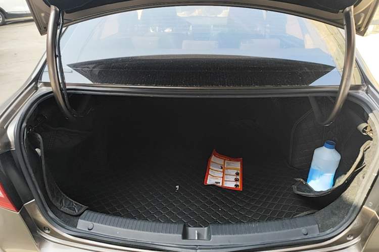 Used Bestune B30 2017 1.6L Manual Luxury Edition Trunk