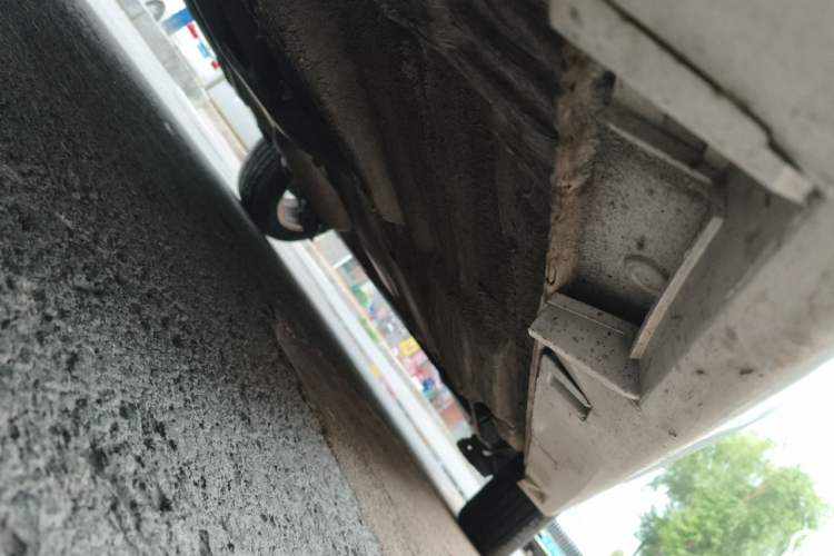 Used Bestune B30 2017 1.6L manual Comfort trim level Chassis Front Left
