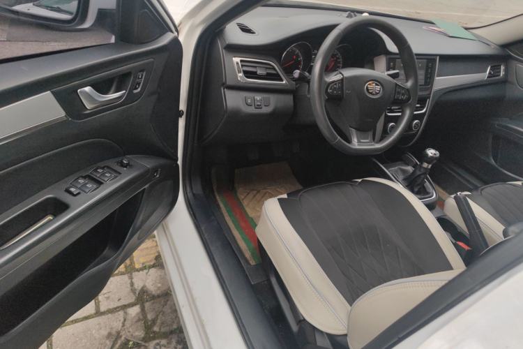 Used Bestune B30 2017 1.6L Manual Luxury Edition Driver Seat