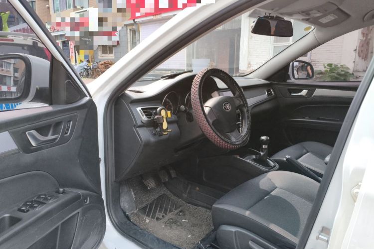 Used Bestune B30 2017 1.6L manual Comfort trim level Driver Seat