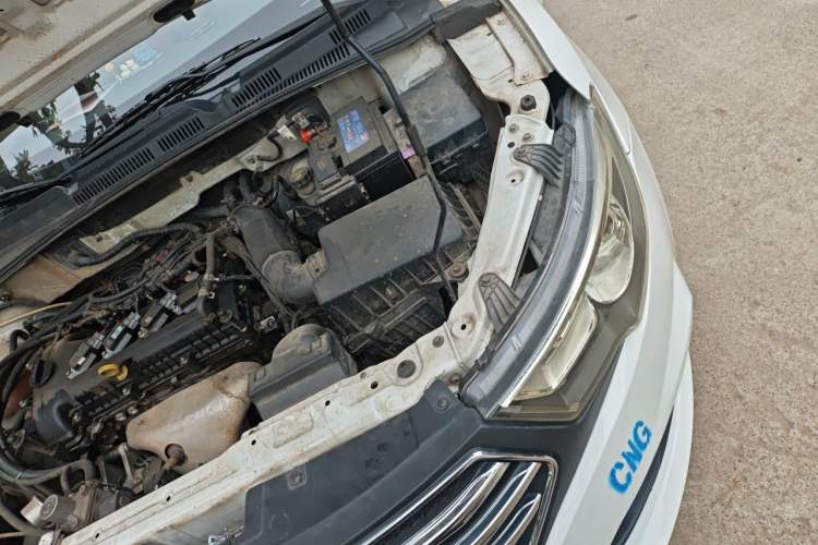 Used Bestune B30 2017 1.6L automatic comfort version Engine Bay Left