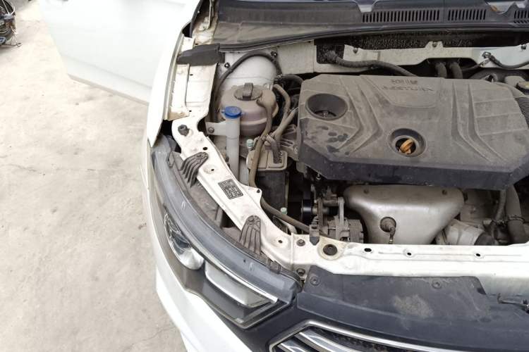 Used Bestune B30 2017 1.6L Manual Luxury Edition Engine Bay Right