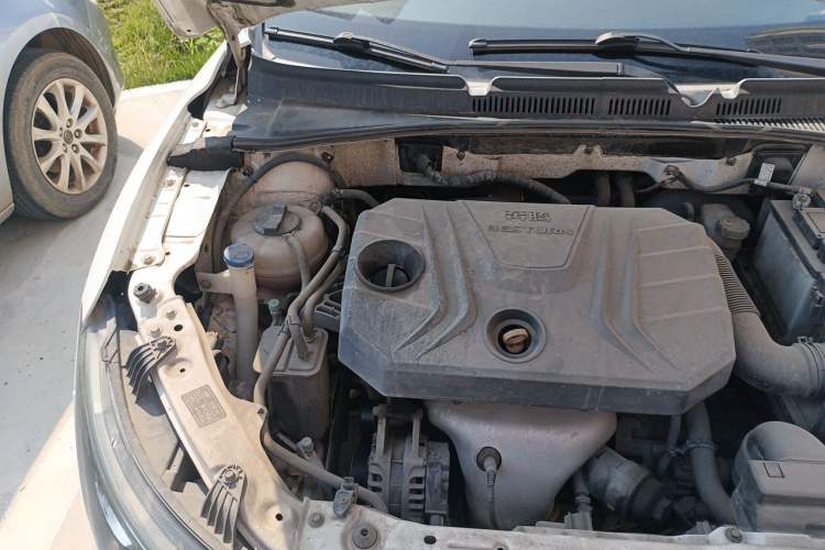 Used Bestune B30 2017 1.6L Manual Luxury Edition Engine Bay Right