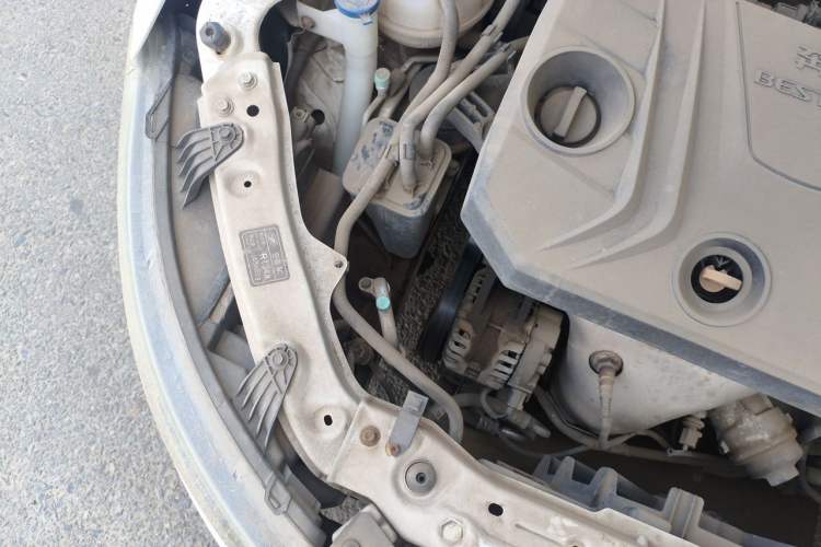 Used Bestune B30 2017 1.6L Automatic Luxury Model Engine Bay Right