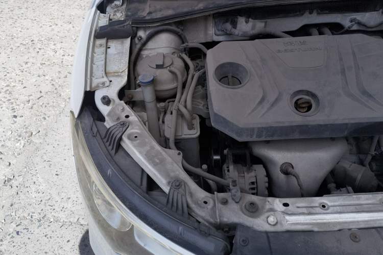 Used Bestune B30 2017 1.6L Manual Luxury Edition Engine Bay Right