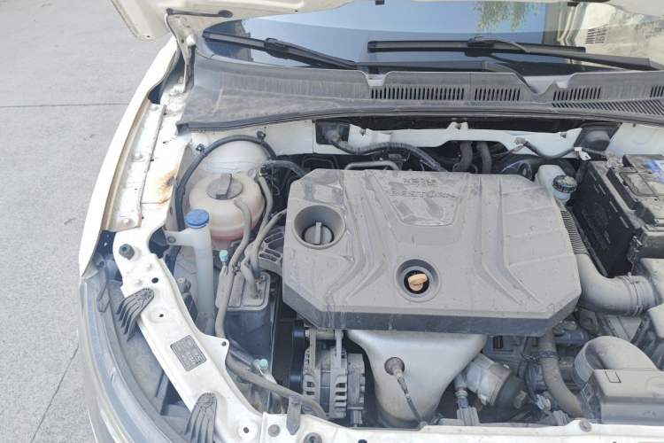 Used Bestune B30 2017 1.6L Automatic Prestige Edition Engine Bay Right