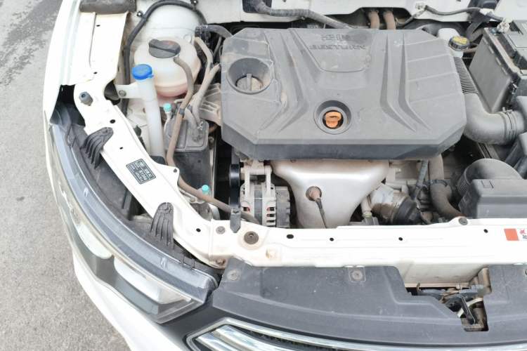 Used Bestune B30 2017 1.6L manual Comfort trim level Engine Bay Right
