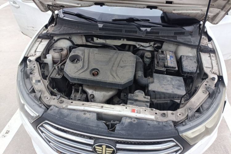 Used Bestune B30 2017 1.6L manual Comfort trim level Engine Bay