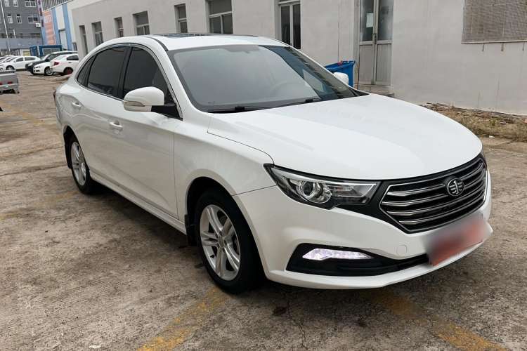 Used Bestune B30 2017 1.6L Manual Luxury Edition Exterior 2