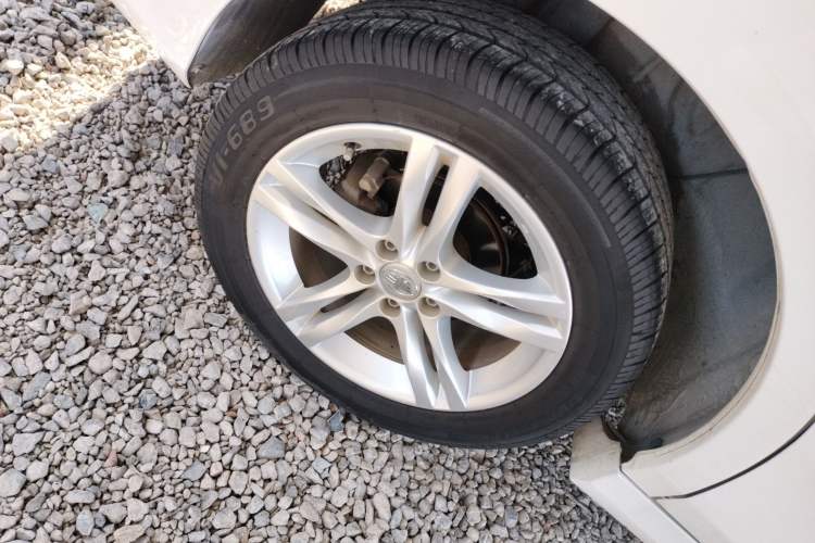 Used Bestune B30 2017 1.6L automatic comfort version Exterior 3