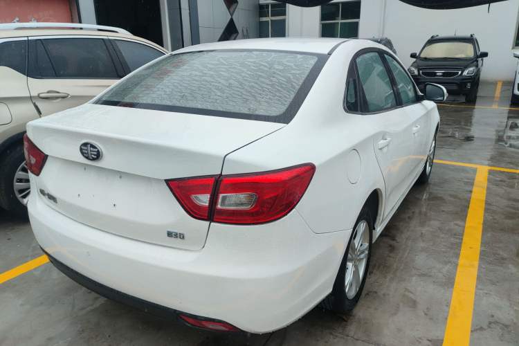 Used Bestune B30 2017 1.6L automatic comfort version Exterior 3