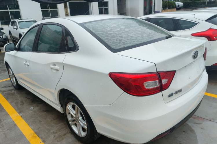 Used Bestune B30 2017 1.6L automatic comfort version Exterior 5